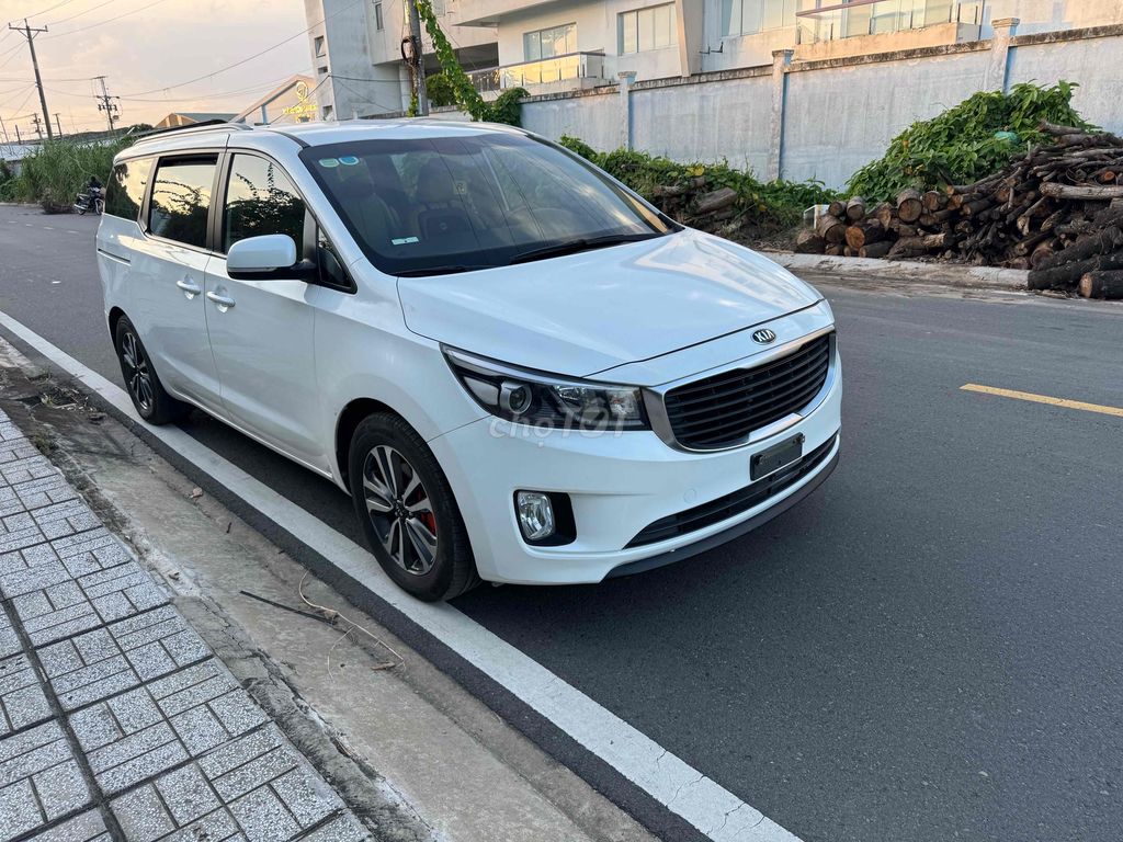 Kia Sedona 2017 2.2 DATH - 138000 km. Mua bán Ô tô tại Thành phố Long Xuyên An Giang được đăng bởi Lĩnh Long Xuyên hình 3