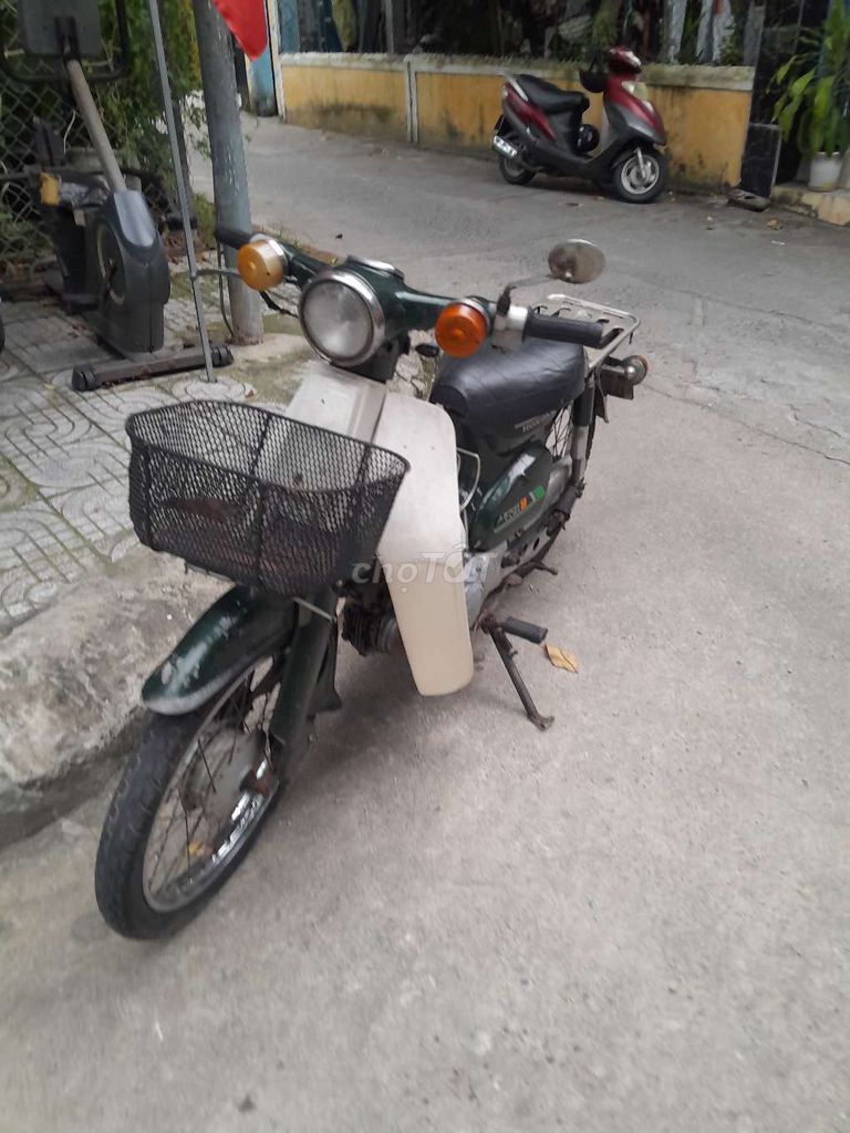 Xe Honda Cup 82 xe 50 của Nhật. Mua bán Xe máy tại Thị xã Điện Bàn Quảng Nam được đăng bởi Anh phúc hình 4