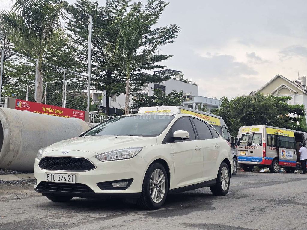 FOCUS TREND 1.5L 2017 LƯỚT 28000KM BẢO HÀNH 1 NĂM. Mua bán Ô tô tại Quận Bình Tân Tp Hồ Chí Minh được đăng bởi Lê Tử can  hình 3