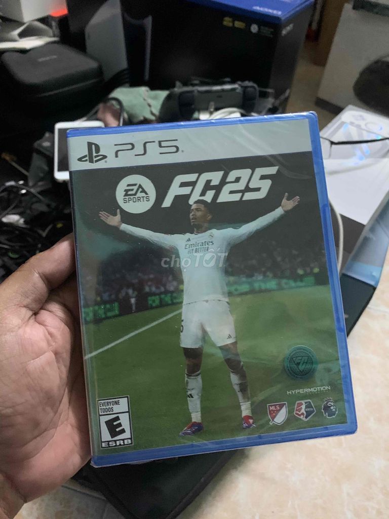 game ps5. FC 25 new seal