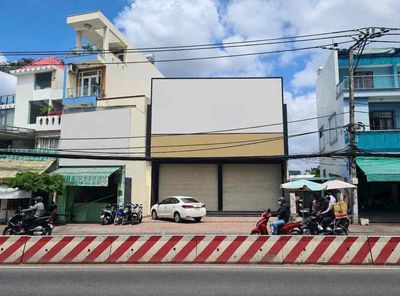 Rent · 2 bd · 300 м² · Quận 7, ул. Đường Huỳnh Tấn Phát