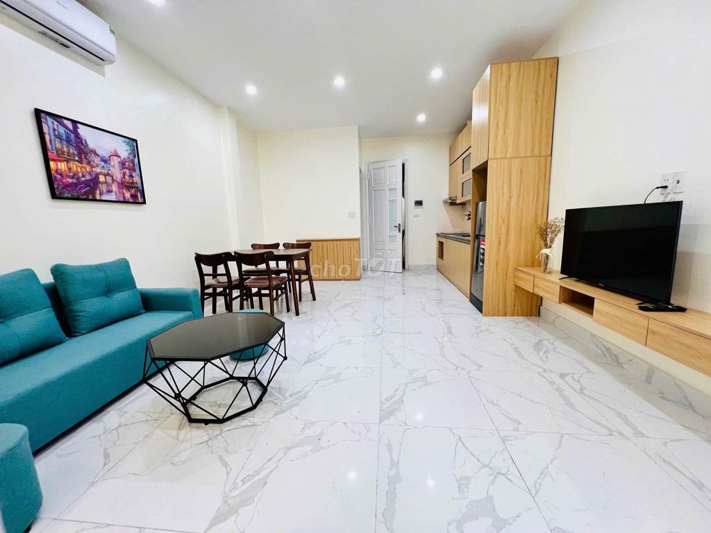 Phòng trọ 8tr Đống Đa, có nội thất, thang máy
