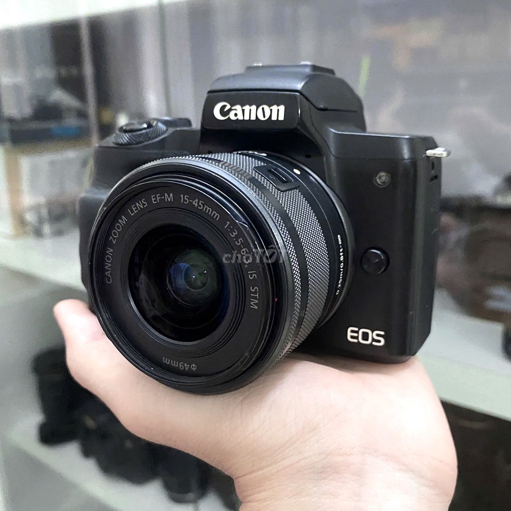 Canon M50 + Kit 15-45mm (Da xấu)