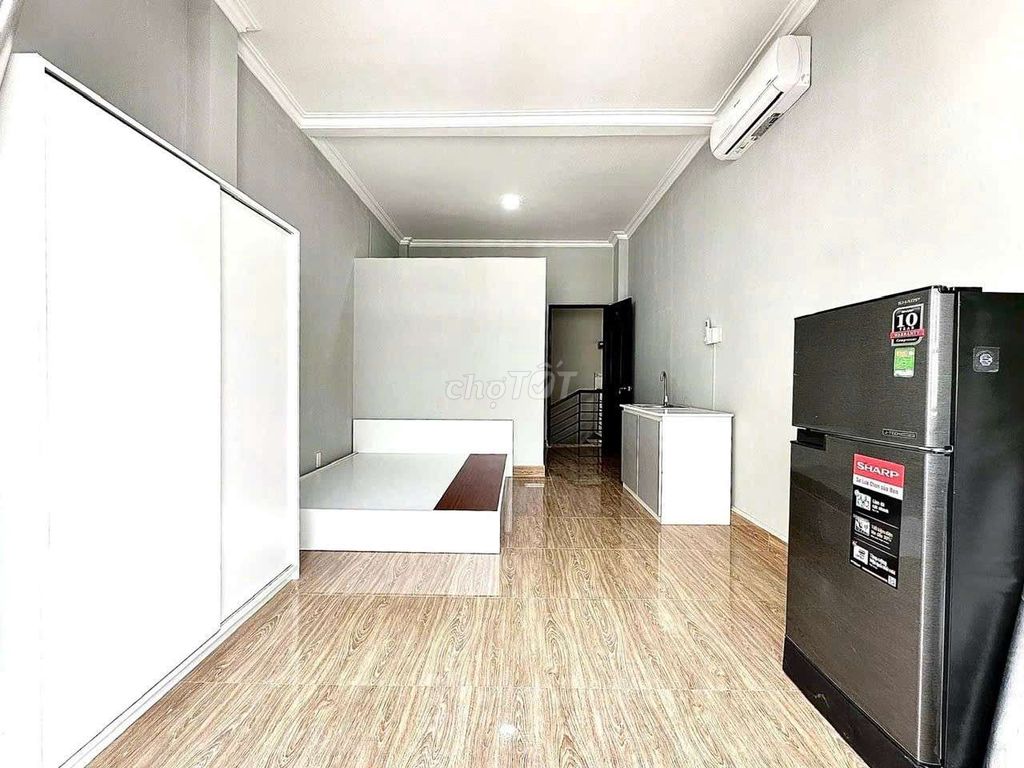 PASS PHÒNG STUDIO FULL NT-BAN CÔNG-30M2-GẦN CV GIA ĐỊNH