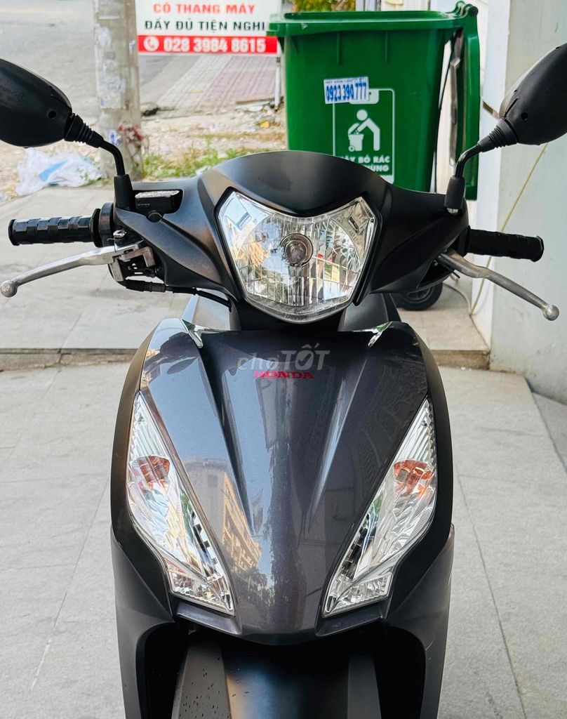 honda vision bản đặc biệt xe đep máy zin 9 chủ