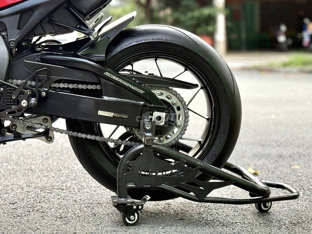 Cần bán Honda CBR1000 date 2014 biển TP. Mua bán Xe máy tại Quận 6 Tp Hồ Chí Minh được đăng bởi Thiên Trà Motor hình 17