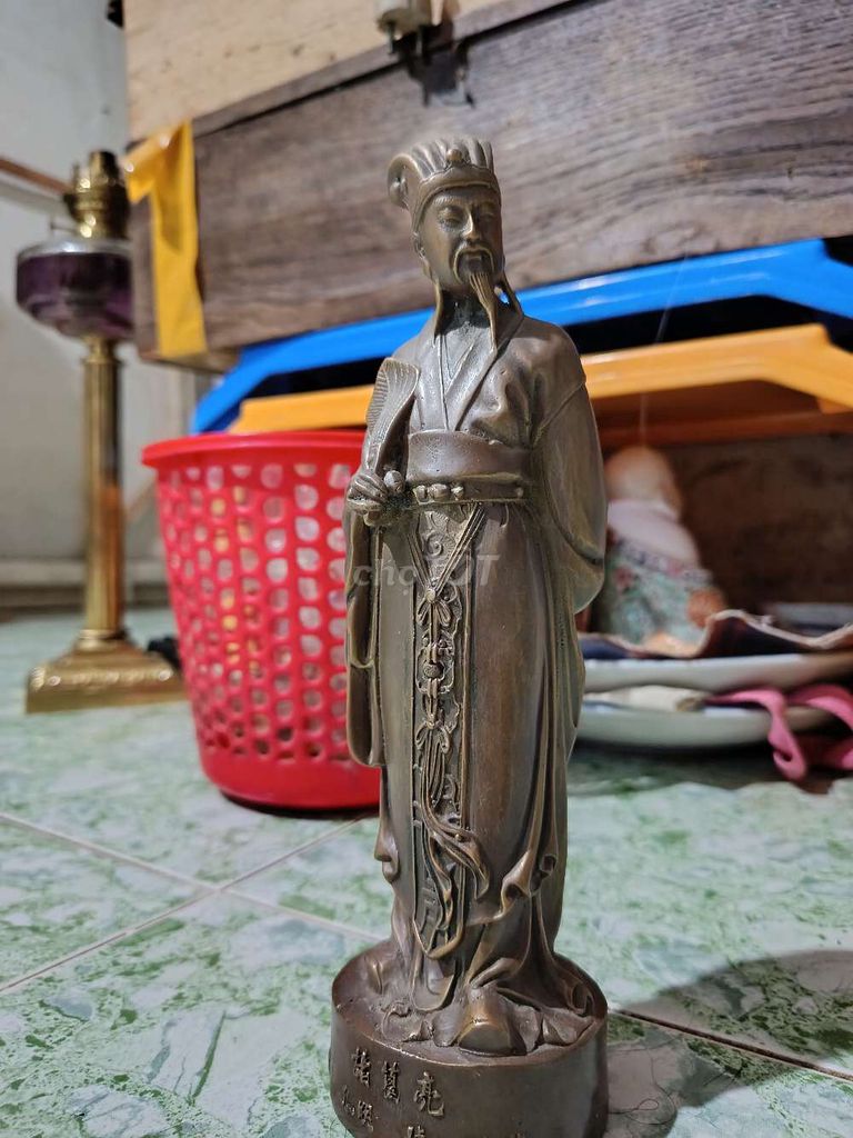 Tượng Gia Cát Lượng Đồng 25cm. Mua bán Đồ sưu tầm, đồ cổ tại Quận 8 Tp Hồ Chí Minh được đăng bởi võ văn kiệt  hình 1