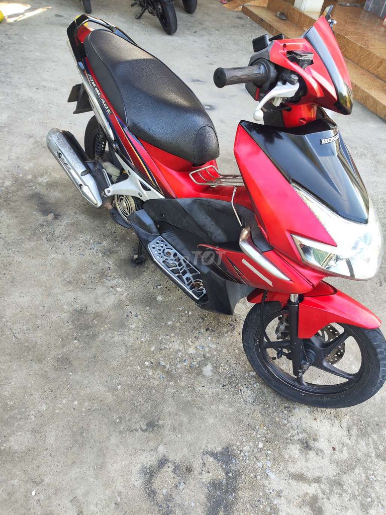 Honda Airblade 2009 красно-черный
