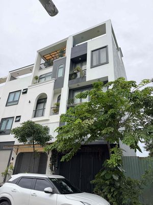 hẻm 10m có lề xe hơi ngủ bình thạnh 53m2 hơn 10 tỷ nhà 5 lầu hoàn công