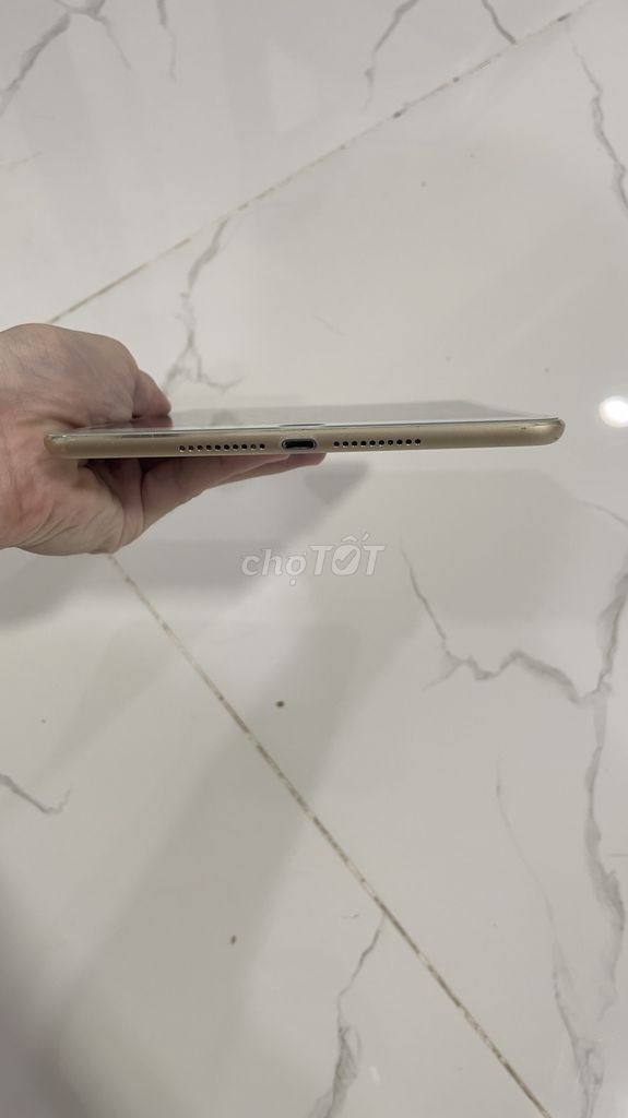 Apple iPad Mini 4 32GB Vàng 4G. Mua bán Máy tính bảng tại Quận Phú Nhuận Tp Hồ Chí Minh được đăng bởi Phong hình 1