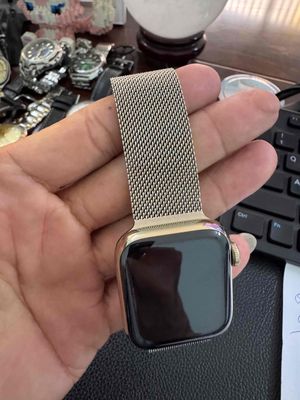Bán đồng hồ Apple Watch Series 6 gold bảng thép. Mua bán Thiết bị đeo thông minh tại Thành phố Dĩ An Bình Dương được đăng bởi Huy