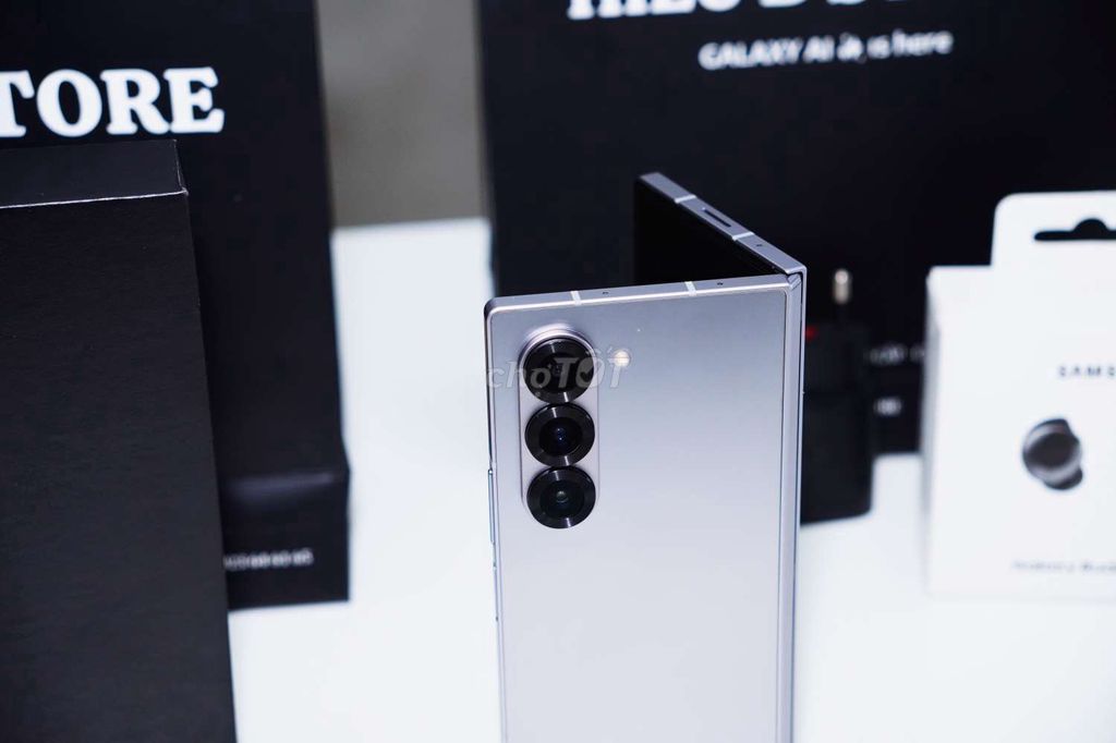 Samsung Galaxy Z Fold 6 5G 256GB ZIN ĐẸP. Mua bán Điện thoại tại Huyện Lấp Vò Đồng Tháp được đăng bởi HIẾU B STORE hình 1