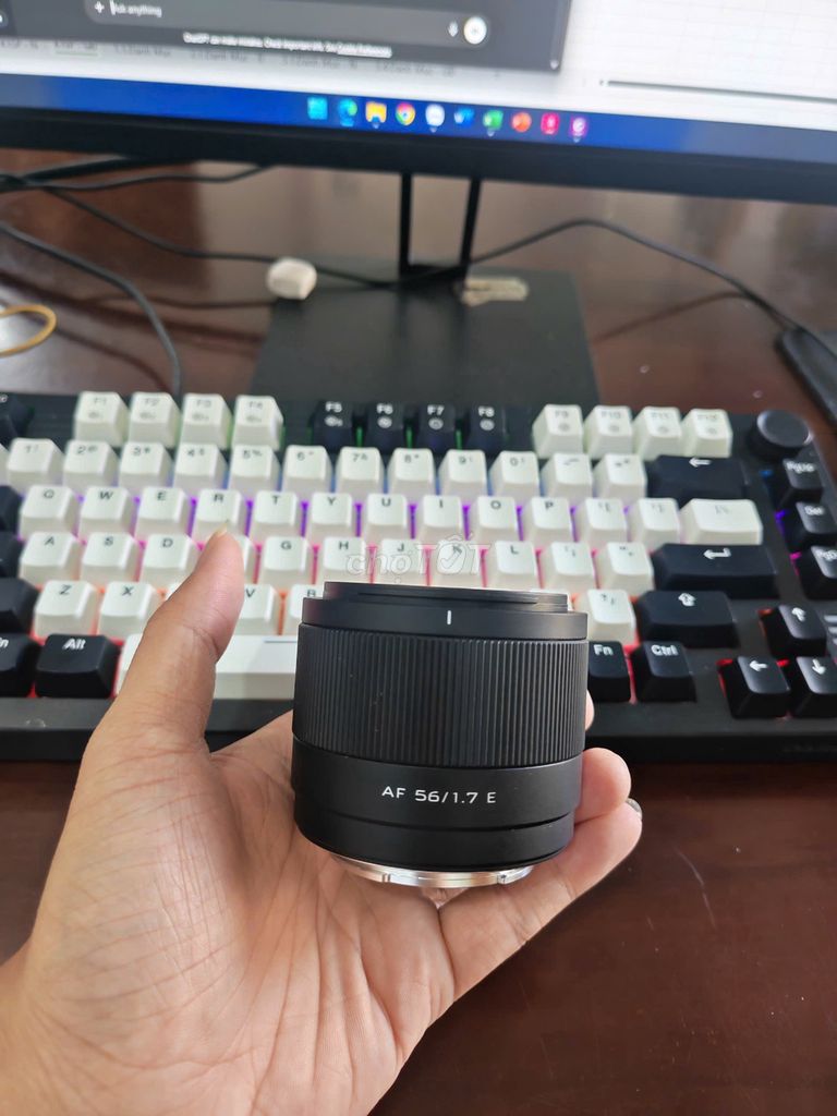 Ống kính Viltrox 56mm f1.7 Đen. Mua bán Máy ảnh, Máy quay tại Thành phố Long Khánh Đồng Nai được đăng bởi ann bii hình 1