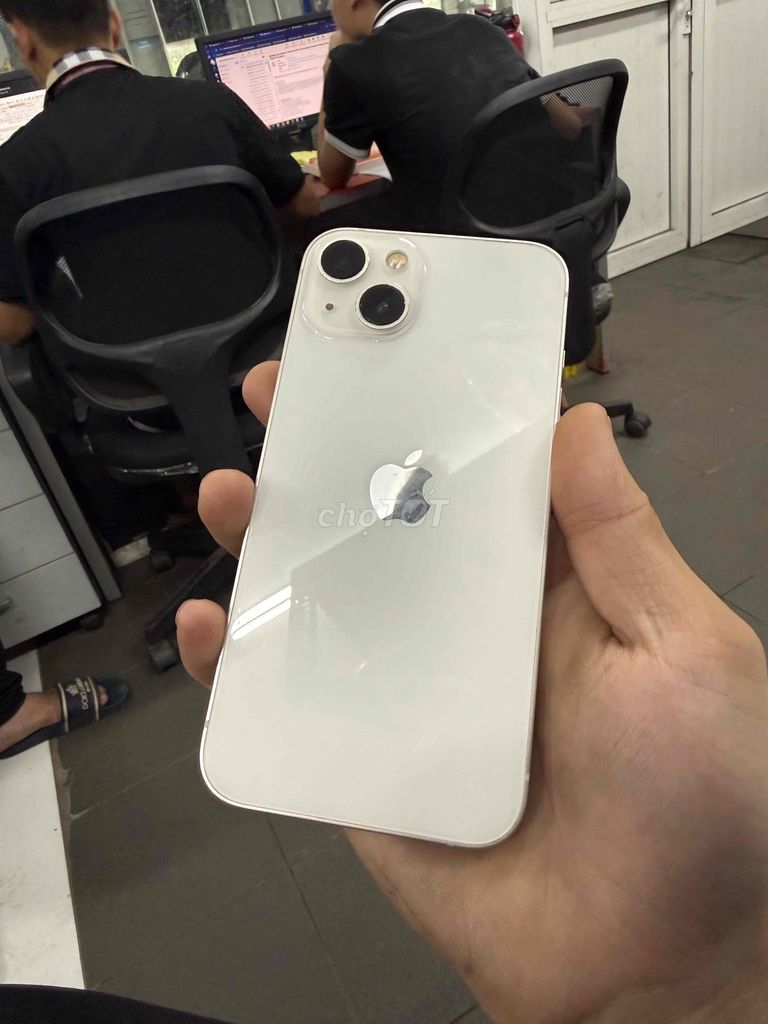 Apple iPhone 13 Trắng. Mua bán Điện thoại tại Quận Hoàng Mai Hà Nội được đăng bởi local brand hình 1
