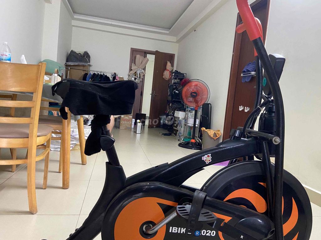 Thanh lý Xe đạp thể dục đi trong nhà Đen cam. Mua bán Đồ thể thao, Dã ngoại tại Thành phố Thuận An Bình Dương được đăng bởi Kẻ Du Hành hình 1