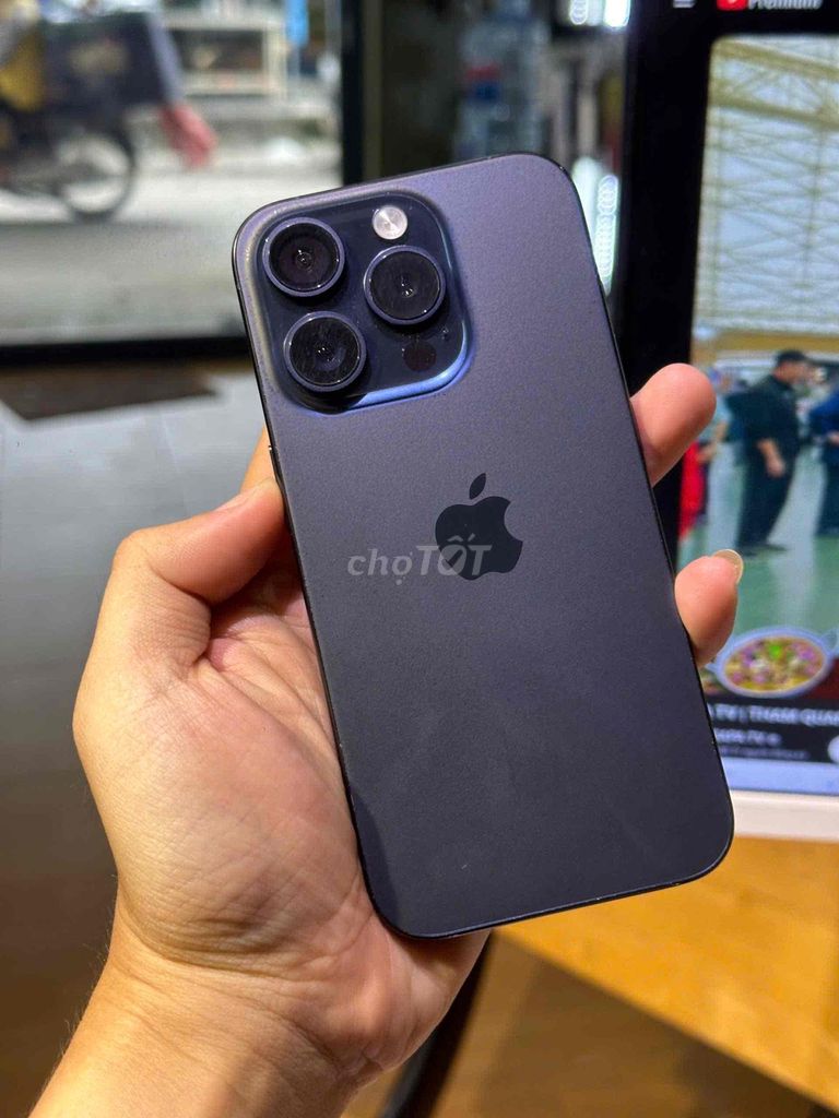 Apple iPhone 15 Pro 128GB Đen Cận 99%. Mua bán Điện thoại tại Thành phố Thủ Đức Tp Hồ Chí Minh được đăng bởi Đinh Quốc Tế hình 1