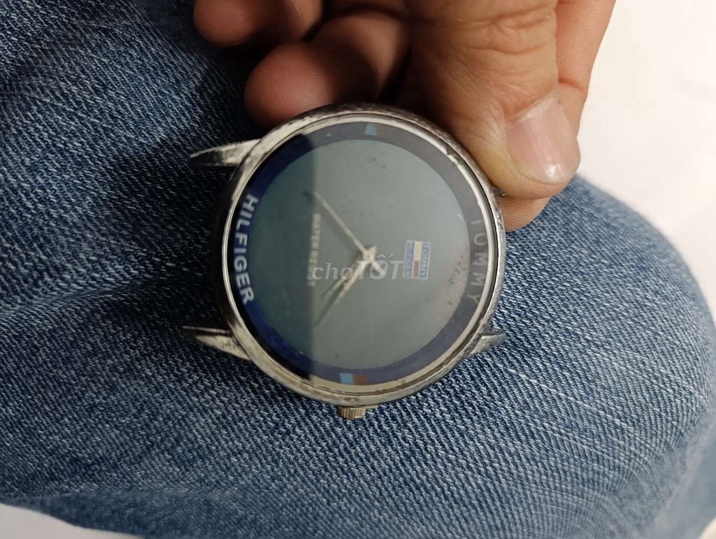 Đồng hồ Tommy Hilfiger Thép không gỉ Bạc Xanh. Mua bán Đồng hồ tại Quận 1 Tp Hồ Chí Minh được đăng bởi Đồ Seconhand Vintage hình 1