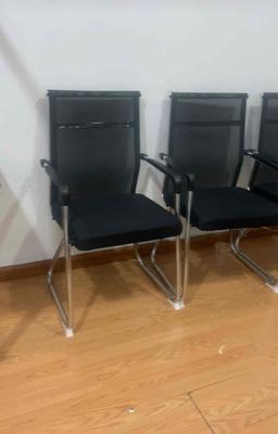bán bàn gỗ chữ u + ghe quy  giá rẻ chỉ 280k. Mua bán Đồ dùng văn phòng tại Quận Hà Đông Hà Nội được đăng bởi hoàn 