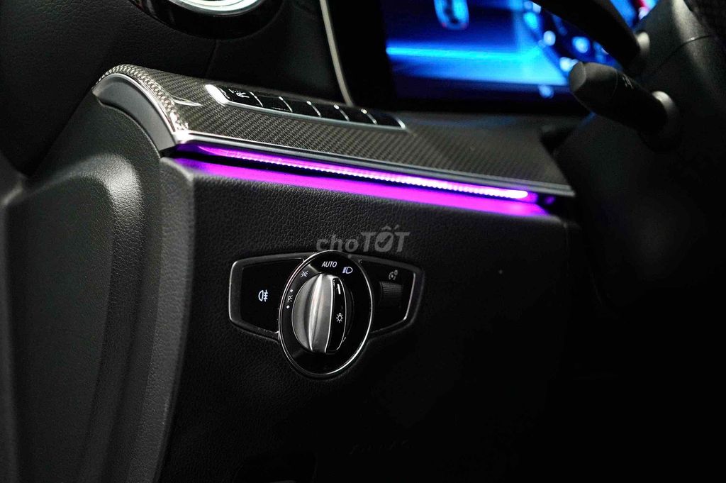 Mercedes E300 2020 AMG. Mua bán Ô tô tại Quận Tân Bình Tp Hồ Chí Minh được đăng bởi GREENWAY AUTO hình 9