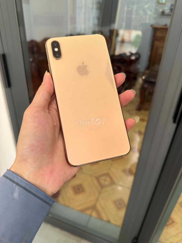 iPhone Xs Max 256GB Vàng 98% zin. Mua bán Điện thoại tại Thành phố Buôn Ma Thuột Đắk Lắk được đăng bởi Nguyễn Tâm hình 1