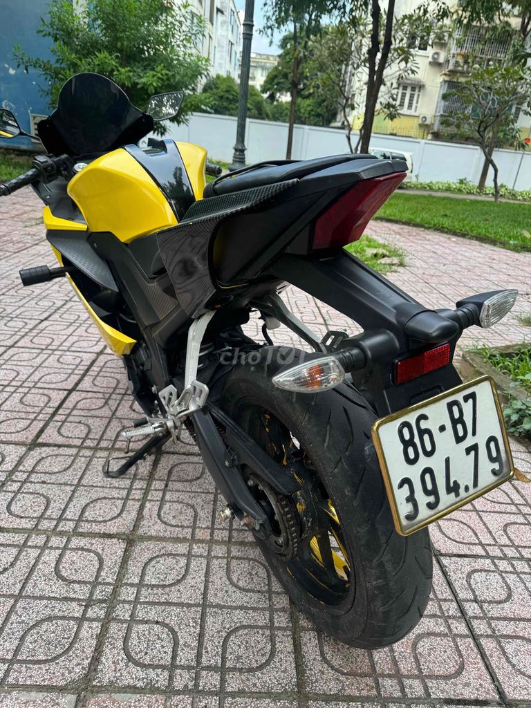 Yamaha R15 2019 Thanh Lý. Mua bán Xe máy tại Quận Gò Vấp Tp Hồ Chí Minh được đăng bởi Cầm Đồ Cường Phát hình 3