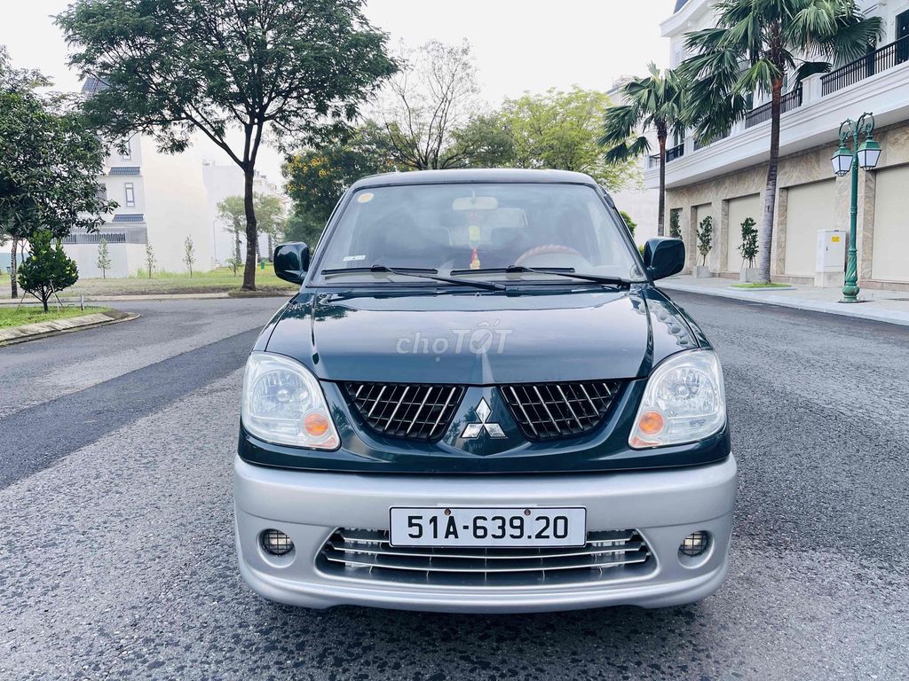 Mitsubishi Jolie 2005 зеленый мох механика 7 мест