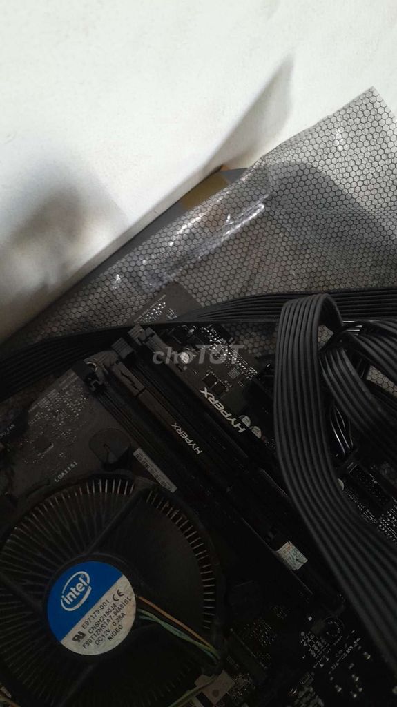 2 cây RAM HyperX DDR4 4GB. Mua bán Linh kiện (RAM, Card...) tại Huyện Long Thành Đồng Nai được đăng bởi Trương ân hình 1