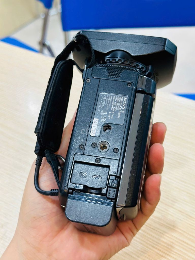 Máy quay phim Sony PJ590V Đen. Mua bán Máy ảnh, Máy quay tại Quận Đống Đa Hà Nội được đăng bởi Nguyễn Thu hình 1