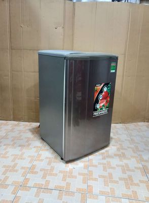 Tủ lạnh Aqua D95E6R đời mới, 1 ngăn nhỏ gọn.