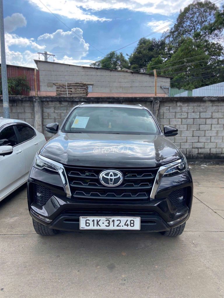 Toyota Fortuner 2020 Model 2021 Nâu. Mua bán Ô tô tại Thành phố Dĩ An Bình Dương được đăng bởi Bảo Khang hình 2