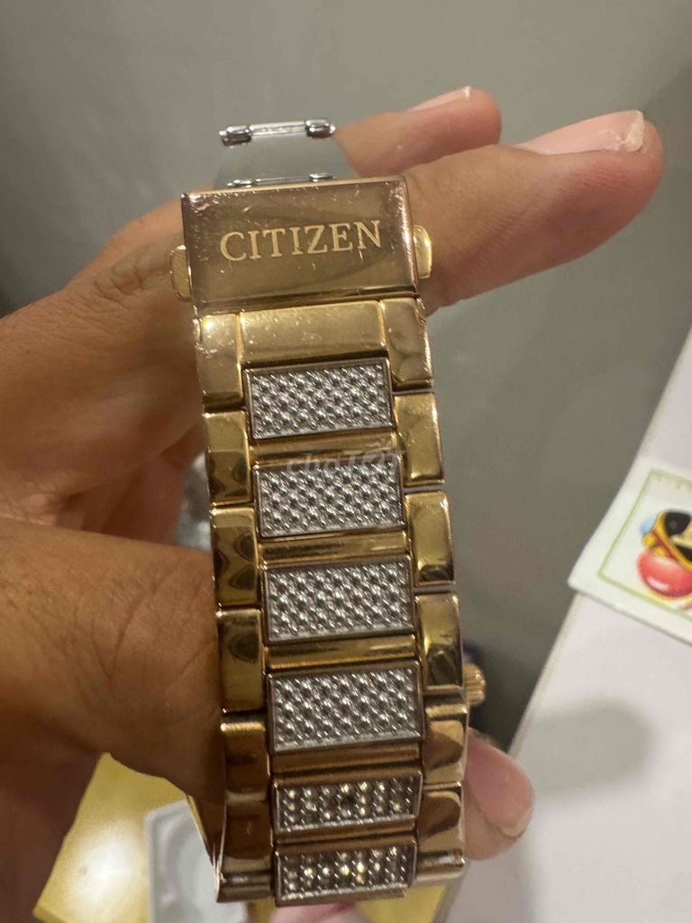 Đồng hồ Citizen Unisex Kim loại Vàng. Mua bán Đồng hồ tại Quận Long Biên Hà Nội được đăng bởi Nguyễn quý hải hình 1