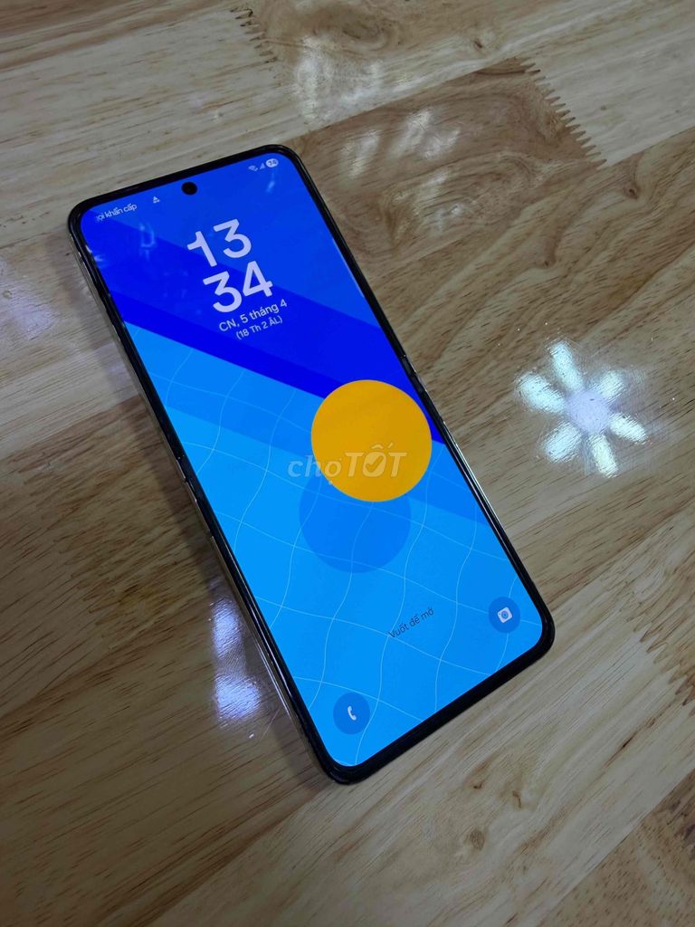 Samsung Galaxy Z Flip 5 512GB. Mua bán Điện thoại tại Quận 10 Tp Hồ Chí Minh được đăng bởi MINH LONG hình 1