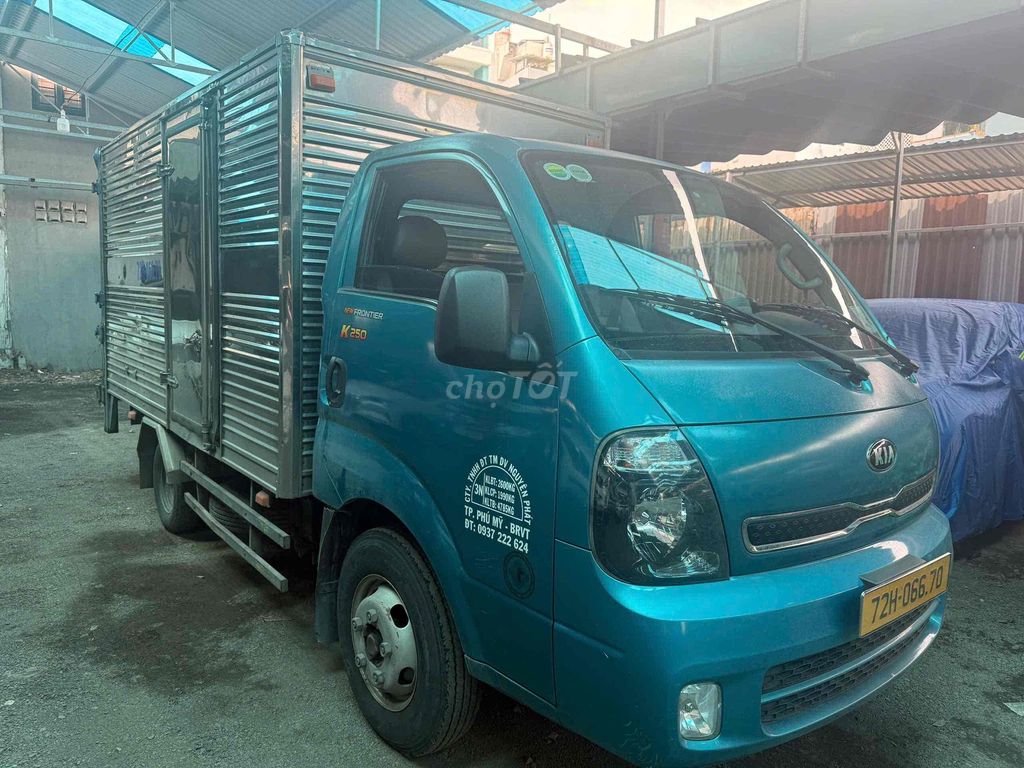Thanh lý K250 , có bàn nâng , cty đứng tên ko hd. Mua bán Xe tải, xe ben tại Quận Gò Vấp Tp Hồ Chí Minh được đăng bởi Xe Máy Bảo Trọng  hình 3