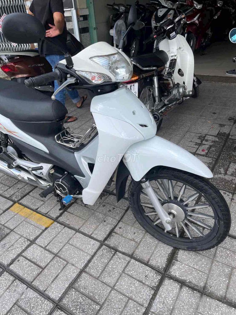 gia đình dư dùng bán lại cho anh chị em cần xài. Mua bán Xe máy tại Thành phố Long Xuyên An Giang được đăng bởi Phan tan tai hình 1