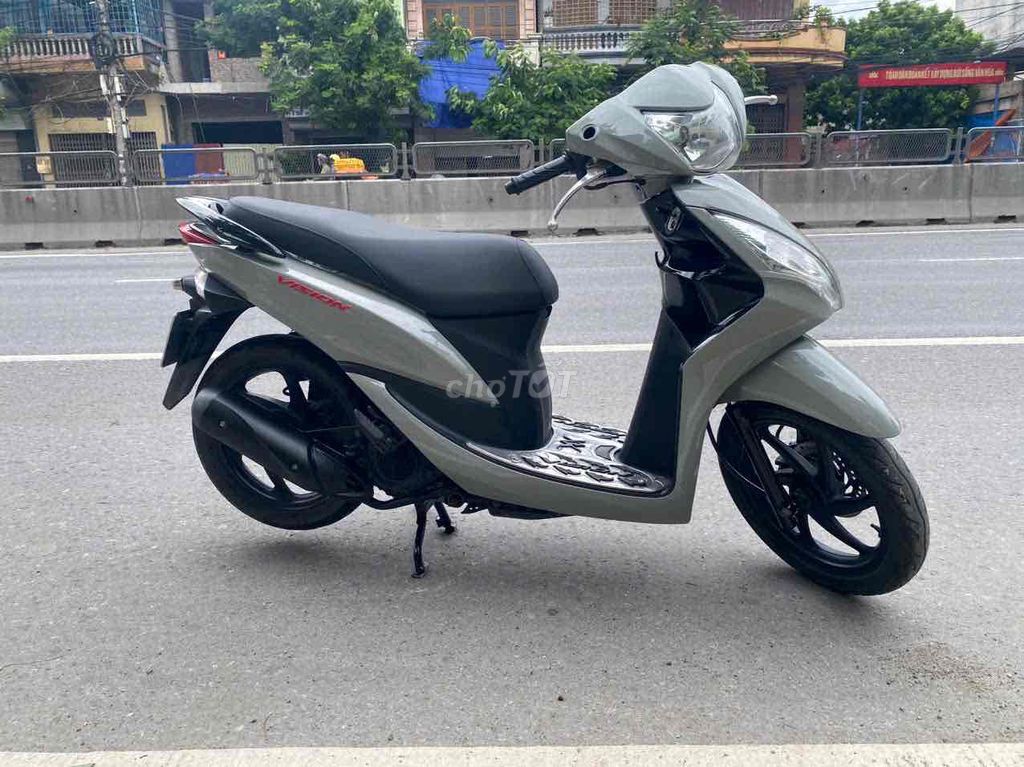 Vision honda đời cao zin đẹp như hình. Mua bán Xe máy tại Quận Hồng Bàng Hải Phòng được đăng bởi Ly  hình 4