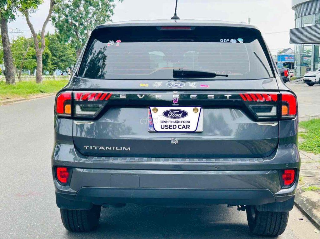 Ford Everest 2023 Titanium 2.0L 4x2 AT - 46000 km. Mua bán Ô tô tại Thành phố Phan Thiết Bình Thuận được đăng bởi Minh Thiện hình 4