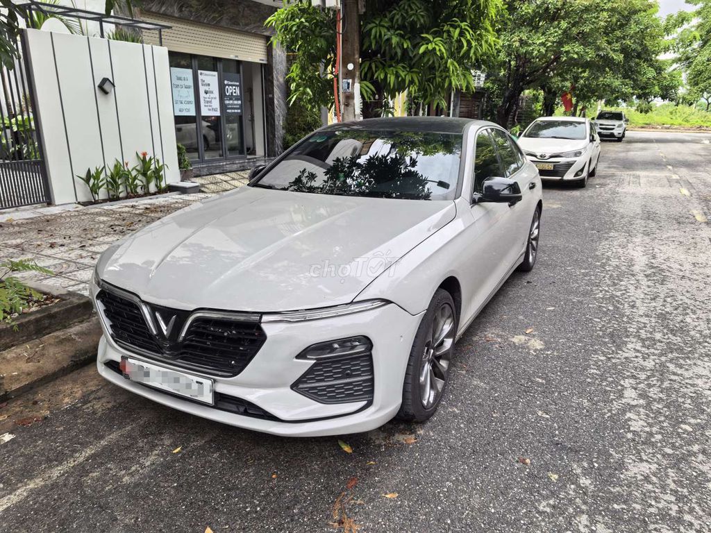 VinFast Lux A Premium 2021 Белый Автомат 5 мест