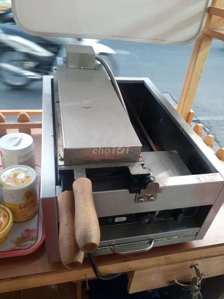 Máy nướng bánh đồng xu ( Tặng kèm xe bán bánh )