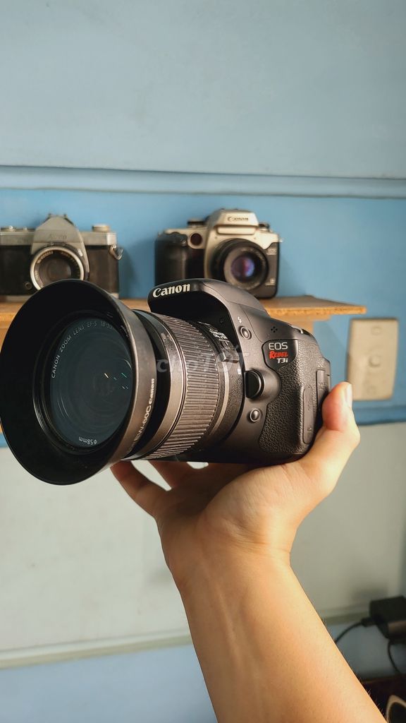 Canon 600D kèm lens kit