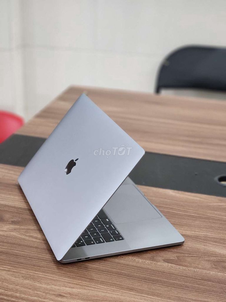 Apple Macbook Pro i9 15 inch 16GB/1TB. Mua bán Laptop tại Quận Cẩm Lệ Đà Nẵng được đăng bởi đào viết tiên hình 1
