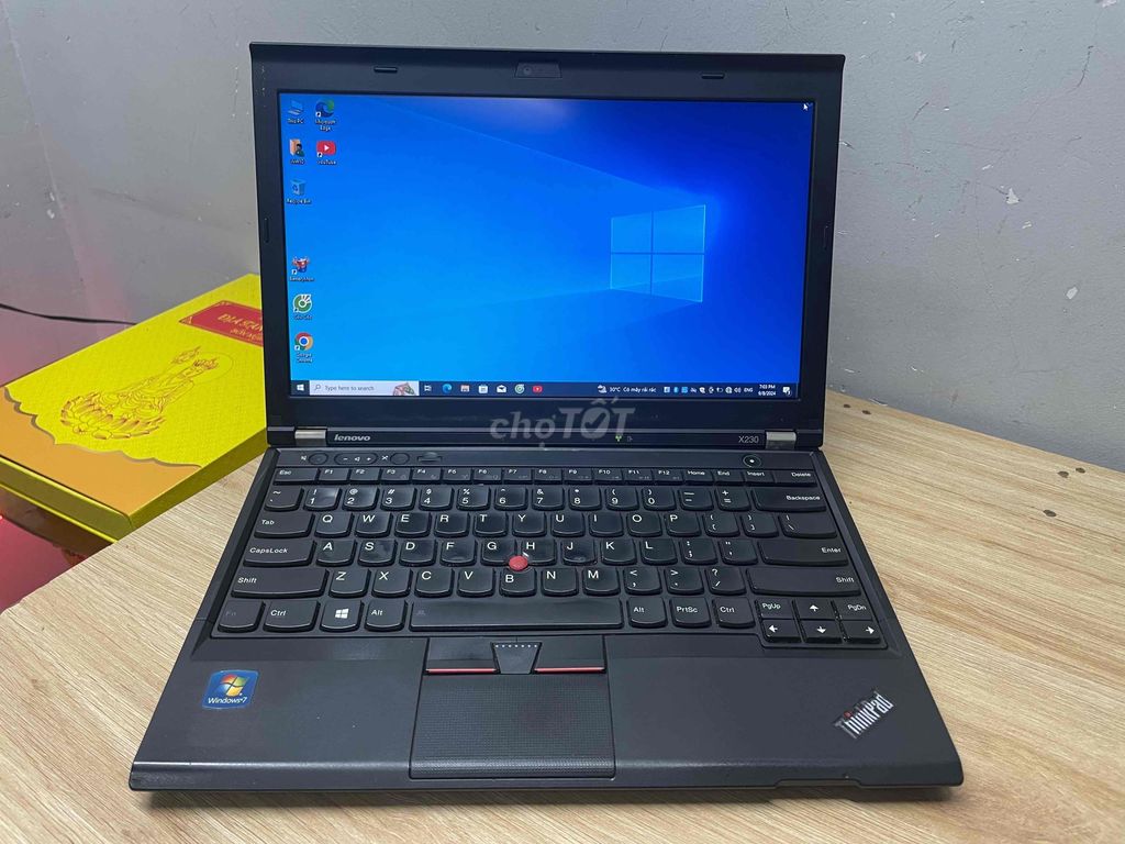 Laptop giá rẻ I7 mượt mà ổn đinh. nhỏ gọn vỏ đẹp