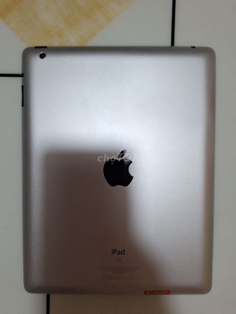 Cần bán iPad 4, máy rất đẹp.