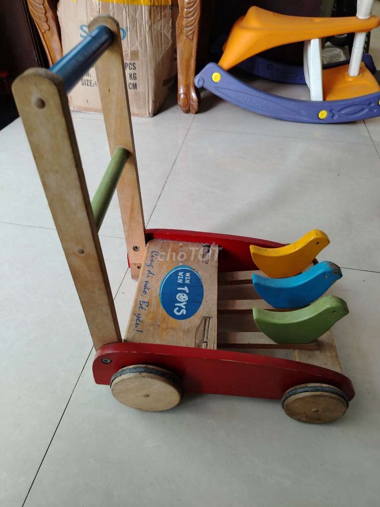 Xe tập đi Winwin Toys Gỗ Đa màu. Mua bán Mẹ và bé tại Quận 12 Tp Hồ Chí Minh được đăng bởi Hồ Cá Sài Gòn hình 1