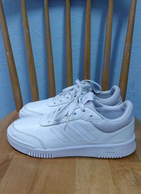 Size 38.5 - Giày Adidas mới 80%. Mua bán Giày dép tại Quận Phú Nhuận Tp Hồ Chí Minh được đăng bởi Minh Nguyen
