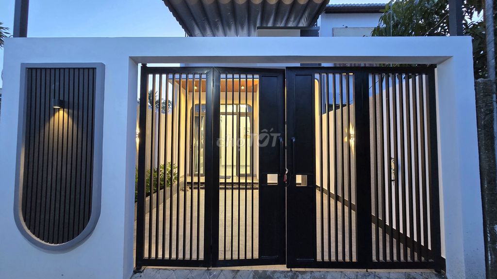 Nhà mới full nội thất ngay bùng binh Mũ TP Bến Tre, có thổ cư, số nhà. Mua bán nhà ở tại Thành phố Bến Tre Bến Tre được đăng bởi Nhà Đẹp Văn Thắng hình 1