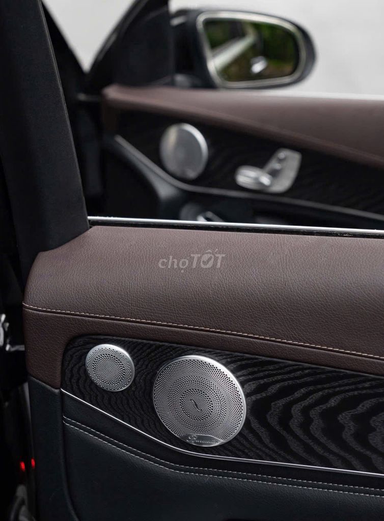 Mercedes Benz GLC300 4Matic 2019 - 74000 km. Mua bán Ô tô tại Quận 10 Tp Hồ Chí Minh được đăng bởi Thái LA Auto hình 13