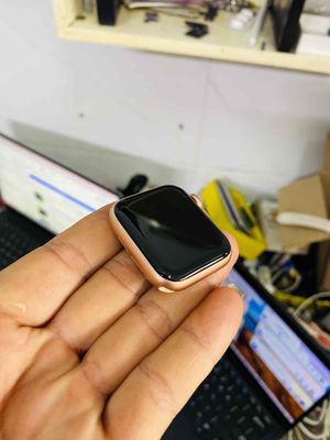 apple watch se 2020  40mm  hồng đẹp 98%. Mua bán Thiết bị đeo thông minh tại Quận Hồng Bàng Hải Phòng được đăng bởi nguyễn văn tuân