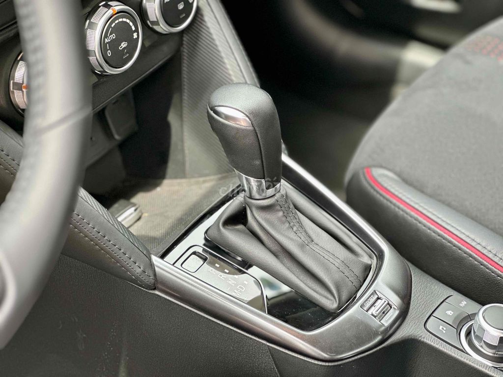 Mazda 2 2024 Sport Luxury - 5000 km. Mua bán Ô tô tại Quận Bắc Từ Liêm Hà Nội được đăng bởi Hùng Ngần hình 14