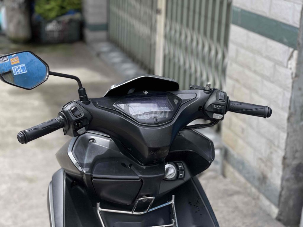 Yamaha NVX 155 màu đen, tay ga. Mua bán Xe máy tại Thành phố Biên Hòa Đồng Nai được đăng bởi Nguyễn Kim Huy hình 6