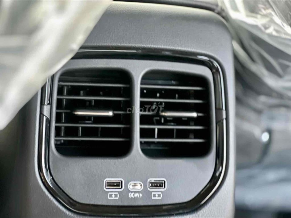 VinFast VF8 S 2024 Trắng. Mua bán Ô tô tại Quận 12 Tp Hồ Chí Minh được đăng bởi VinFast An Sương Quốc Lộ 1A hình 14